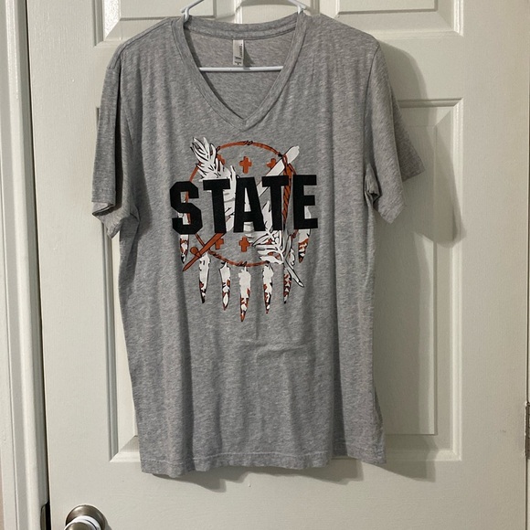 Oklahoma State University short sleeve heather grey v neck T-shirt OSU Cowboys - Picture 1 of 5